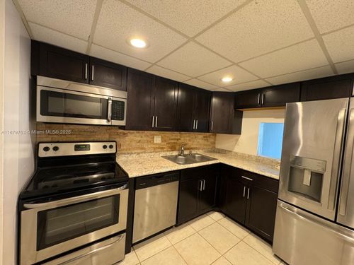 apt-202-8010 Colony Cir N, Tamarac, FL, 33321-8333 | Card Image