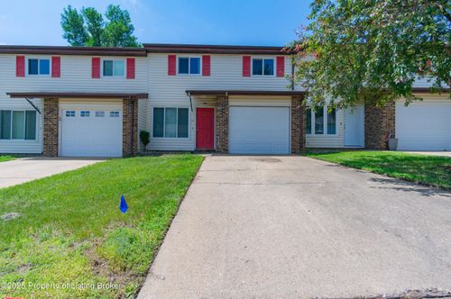 1083 17th Ave W, Dickinson, ND, 58601-3606 | Card Image