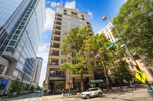 unit-511-230 S Tryon St, Charlotte, NC, 28202-3250 | Card Image