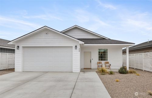 228 Se 4th Avenue, Soap Lake, WA, 98851 | Card Image