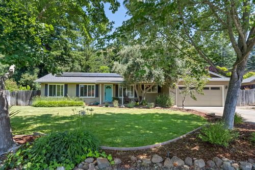 6537 Birch Dr, Santa Rosa, CA, 95404-9530 | Card Image