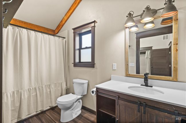 520 Valley View Dr, House other with 5 bedrooms, 4 bathrooms and null parking in Lenore ID | Image 13