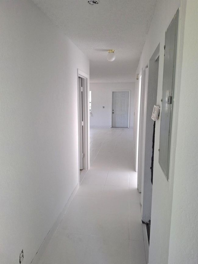 701 Nw 15 Th Ct, House other with 4 bedrooms, 2 bathrooms and null parking in Pompano Beach FL | Image 15