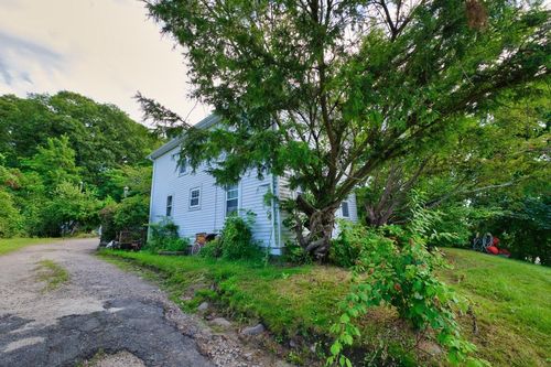898 Main Rd, Tiverton, RI, 02878-1359 | Card Image