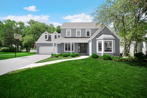224 Mainsail Dr, Third Lake, IL, 60030-2628 | Card Image