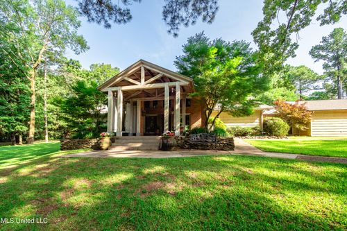 6147 Wirtz Rd, Flowood, MS, 39232-8093 | Card Image