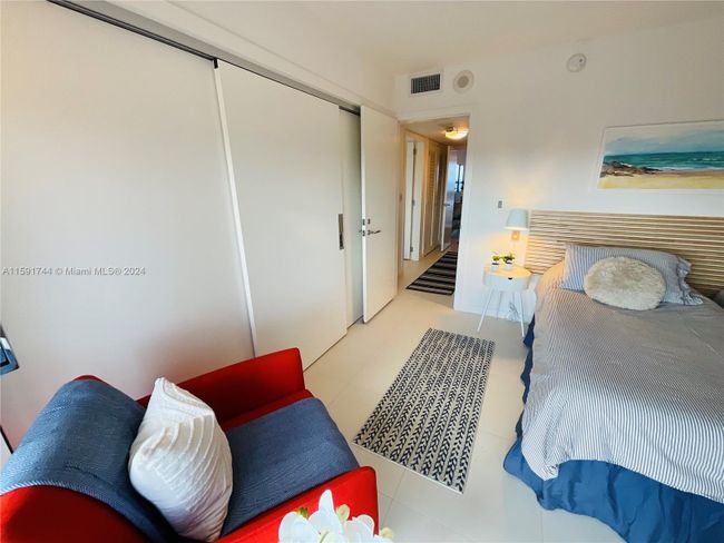 APT-11B - 881 Ocean Dr, Condo with 2 bedrooms, 2 bathrooms and null parking in Key Biscayne FL | Image 52