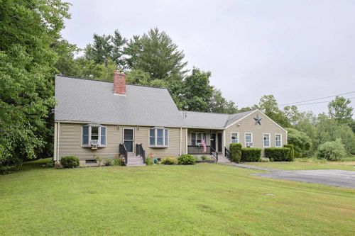 220 Central Street, Hampstead, NH, 03826 | Card Image