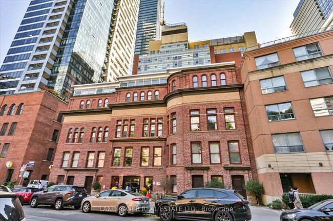 1105 - 11 St Joseph St, Condo with 1 bedrooms, 1 bathrooms and null parking in Toronto ON | Image 14