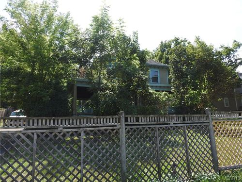 4871 Onondaga Rd, Syracuse, NY, 13215-2240 | Card Image