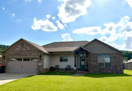 109 Promenade Cir, Russellville, AR, 72801-6068 | Card Image