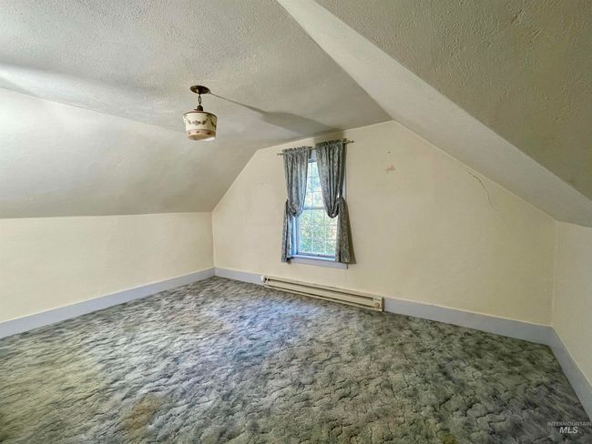 2827 S 1050 E, House other with 3 bedrooms, 2 bathrooms and null parking in Hagerman ID | Image 24