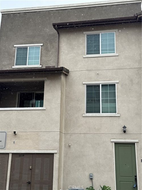 1074 Newberry Ln, Claremont, CA, 91711-2517 | Card Image