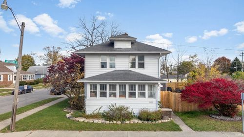 1022 Division St, Mishawaka, IN, 46545-6504 | Card Image