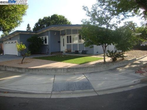 24282 Willimet Way, Hayward, CA, 94544-1139 | Card Image