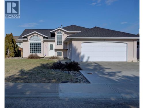 2312 Hunter Avenue, Armstrong, BC, V4Y0C1 | Card Image