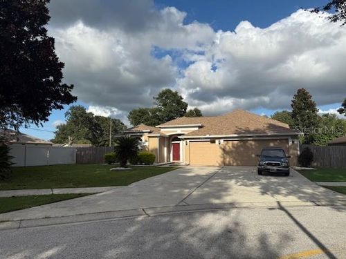 2601 Villa Dr, Valrico, FL, 33596-5564 | Card Image