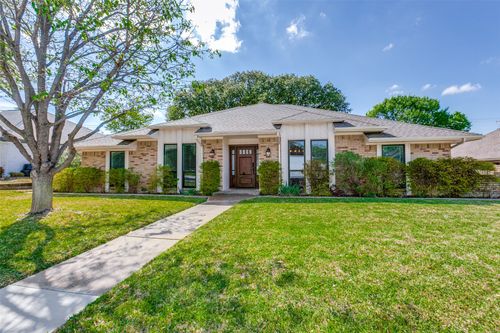 8833 Flint Falls Dr, Dallas, TX, 75243-7542 | Card Image