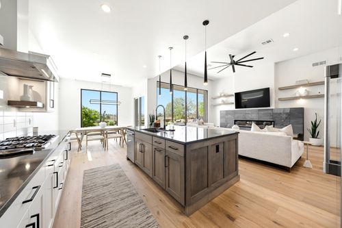 1779 W Red Cloud Cir, St George, UT, 84770-7398 | Card Image