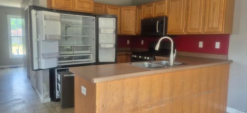 3217 Beaver Creek Rdg, Adrian, MI, 49221-9198 | Card Image