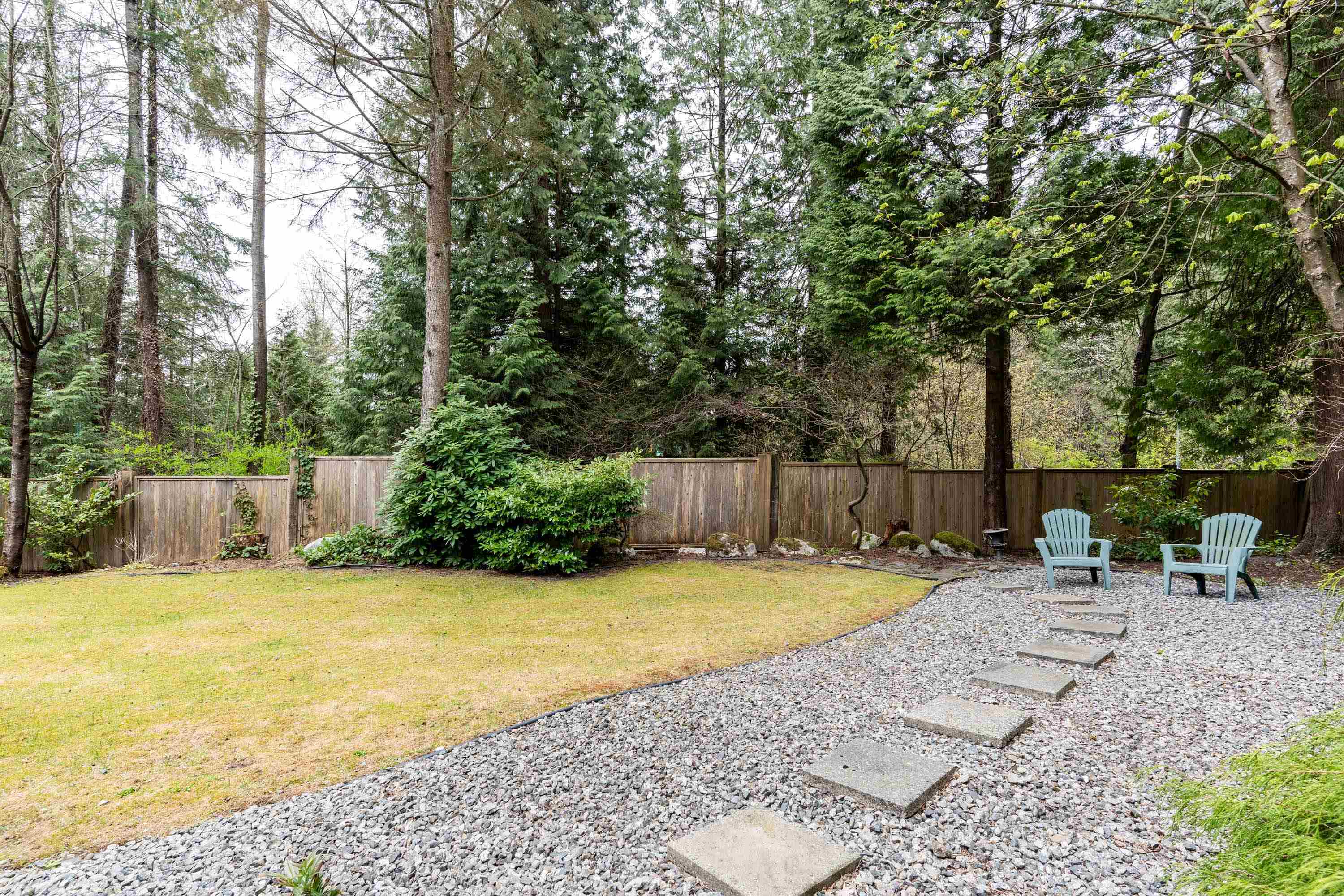 7 Aspen Court, House other with 6 bedrooms, 3 bathrooms and 6 parking in Port Moody BC | Image 35