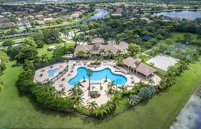 3886 W Whitewater Ave, House other with 4 bedrooms, 3 bathrooms and null parking in Weston FL | Image 8