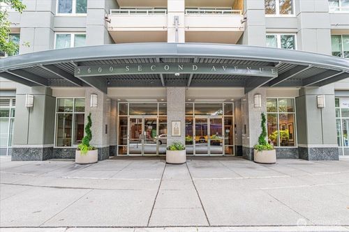 308-2600 2nd, Seattle, WA, 98121 | Card Image