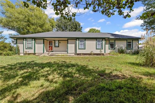 16001 S Graham Rd, Pleasant Hill, MO, 64080-8313 | Card Image
