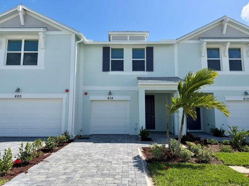 616 Salisbury Cir, Fort Pierce, FL, 34982-3990 | Card Image