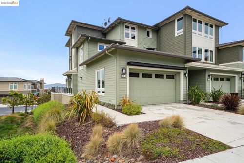 16 Sea Star Ct, Richmond, CA, 94801-4189 | Card Image