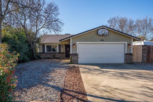 1234 Pershing St, Redding, CA, 96003-1948 | Card Image