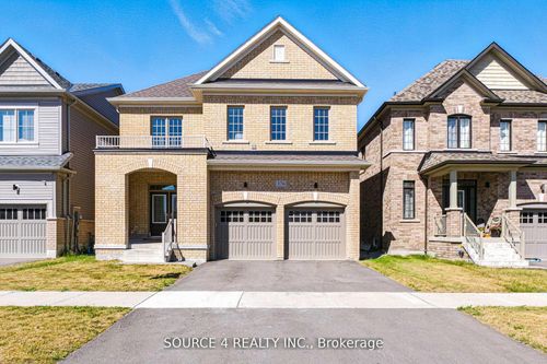 376 Danny Wheeler Blvd, Keswick, ON, L4P0K2 | Card Image