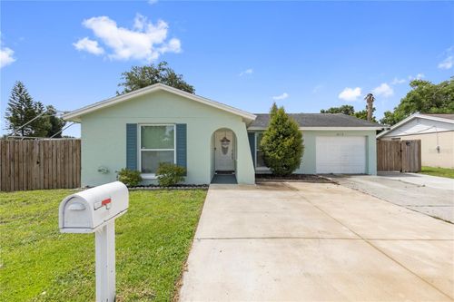 10112 Enchanted Oaks Ct, TAMPA, FL, 33615-1616 | Card Image
