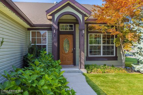 6639 N Goshawk Ln, Coeur D Alene, ID, 83815-5277 | Card Image