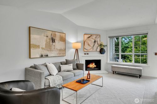 b-304-12404 E Gibson Road, Everett, WA, 98204 | Card Image