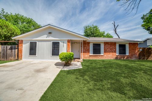 3707 Pipers Cross St, San Antonio, TX, 78251-1610 | Card Image