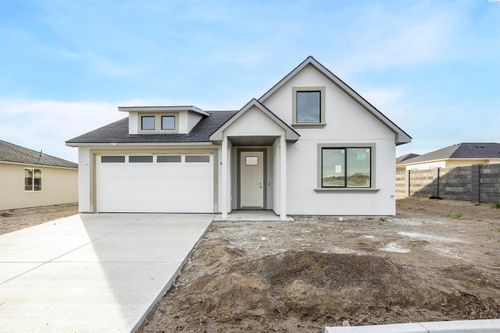 2902 E Helena St, Pasco, WA, 99301-5873 | Card Image