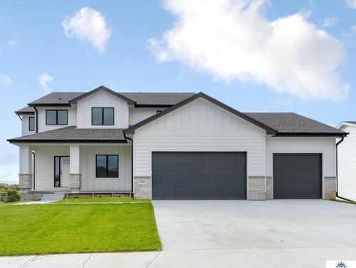 18525 Patrick Ave, Elkhorn, NE, 68022-6502 | Card Image