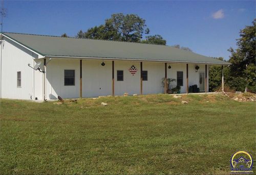 1371 Highway 99, Emporia, KS, 66801-7521 | Card Image