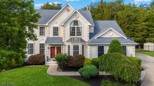 38 Margaret Dr, Somerset, NJ, 08873-2757 | Card Image