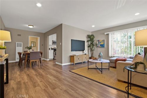 1-1327 E Appleton St, Long Beach, CA, 90802 | Card Image