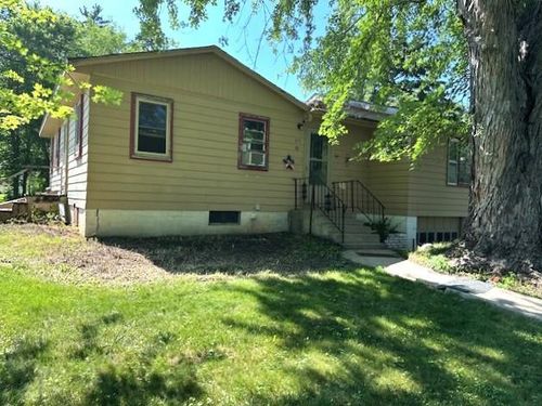 215 N 11th St, Montevideo, MN, 56265-1843 | Card Image