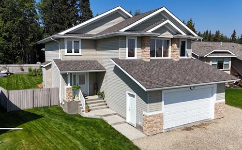 6138 11 Ave, Edson, AB, T7E1Y8 | Card Image