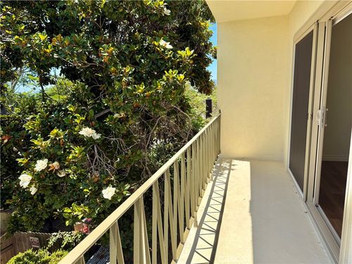 9-1651 Golden Gate, Los Angeles, CA, 90026 | Card Image