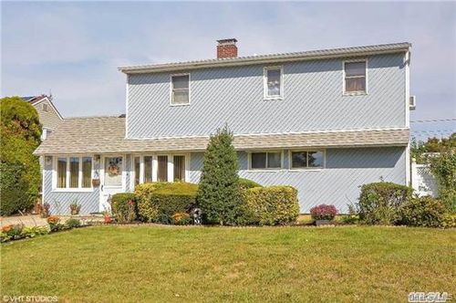 51 Friendly Rd, Hicksville, NY, 11801-6358 | Card Image