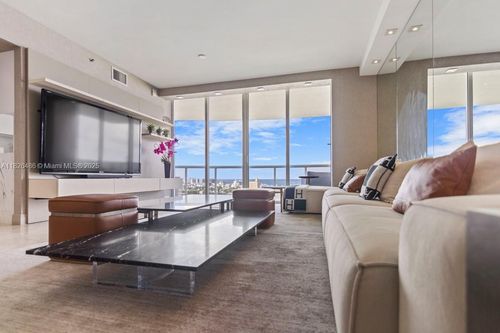apt-1911-400 Alton Rd, Miami Beach, FL, 33139-6746 | Card Image