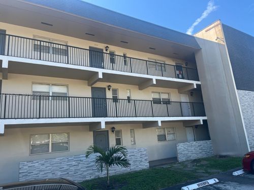 105-7910 N Colony Cir N, Tamarac, FL, 33321 | Card Image