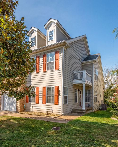 247 Harbor Village Dr, Madison, TN, 37115-2294 | Card Image