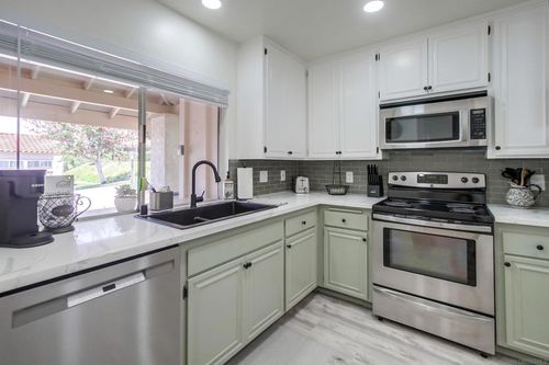 unit-84-17464 Plaza Cerado, San Diego, CA, 92128-2288 | Card Image