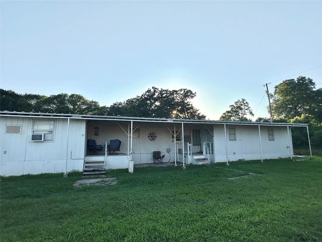 UNIT-14 - 3210 Rural Ranch Rd, Home with 14 bedrooms, 14 bathrooms and 20 parking in Gainesville TX | Image 5